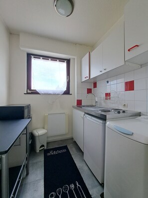 Private kitchen - Chez Agnès - Alsatian charm in the heart of Colmar, with private parking lot (Colmar)