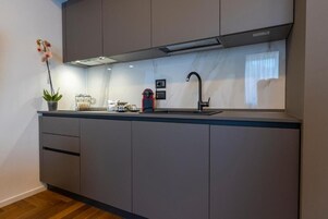 Suite, vista città | Cucina privata