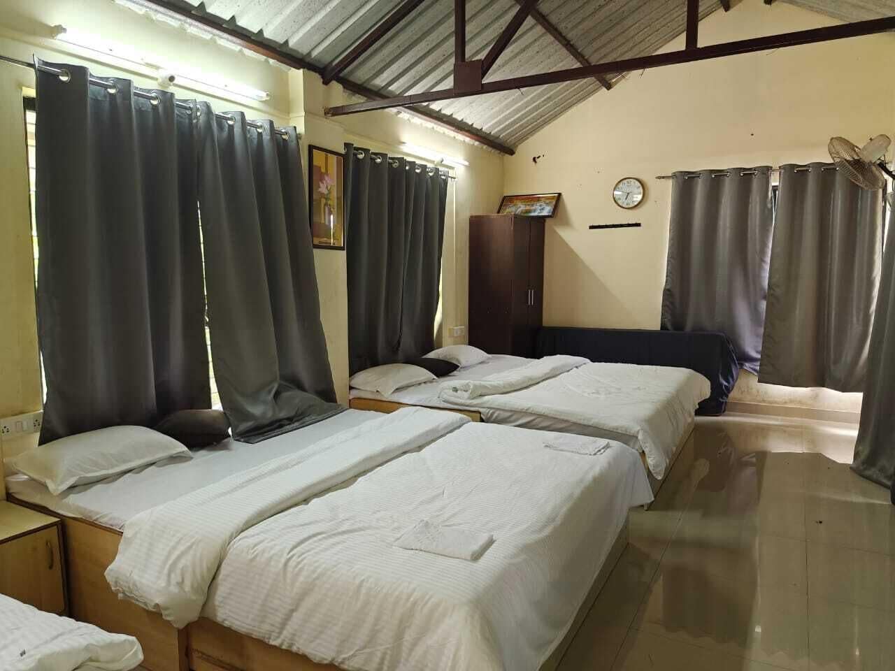 Family Room | Free WiFi