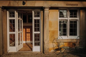 Bed sheets - The Pheasant Lodge (Grange-over-Sands)