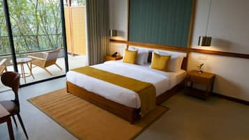 Premier Double Room, Balcony, Mountain View | In-room safe, soundproofing, iron/ironing board, free WiFi