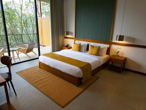 Premier Double Room, Balcony, Mountain View | In-room safe, soundproofing, iron/ironing board, free WiFi