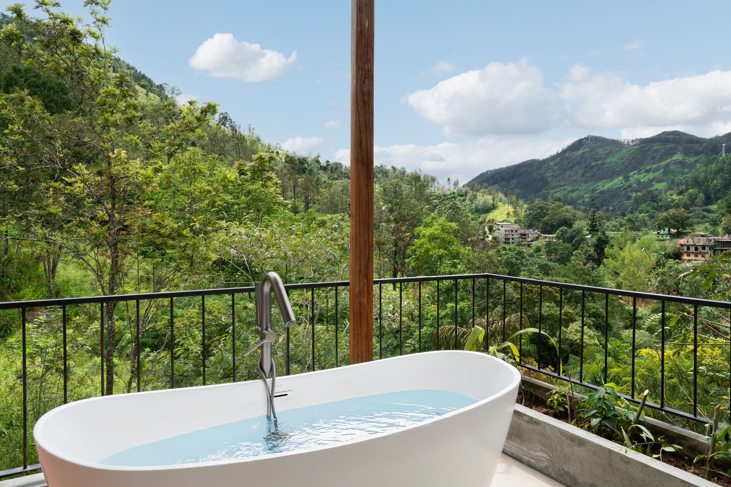 Premier Double Room, Balcony, Mountain View