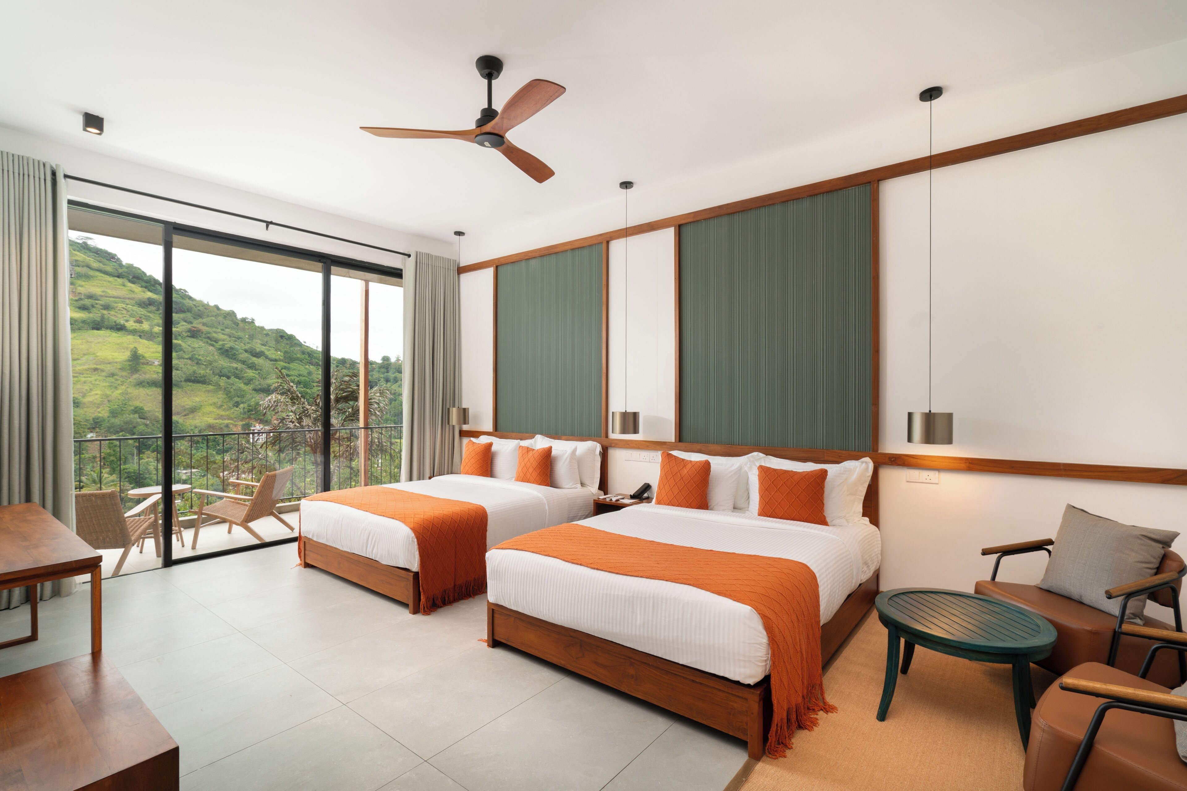 Caja de seguridad en la habitación y sistema de insonorización 