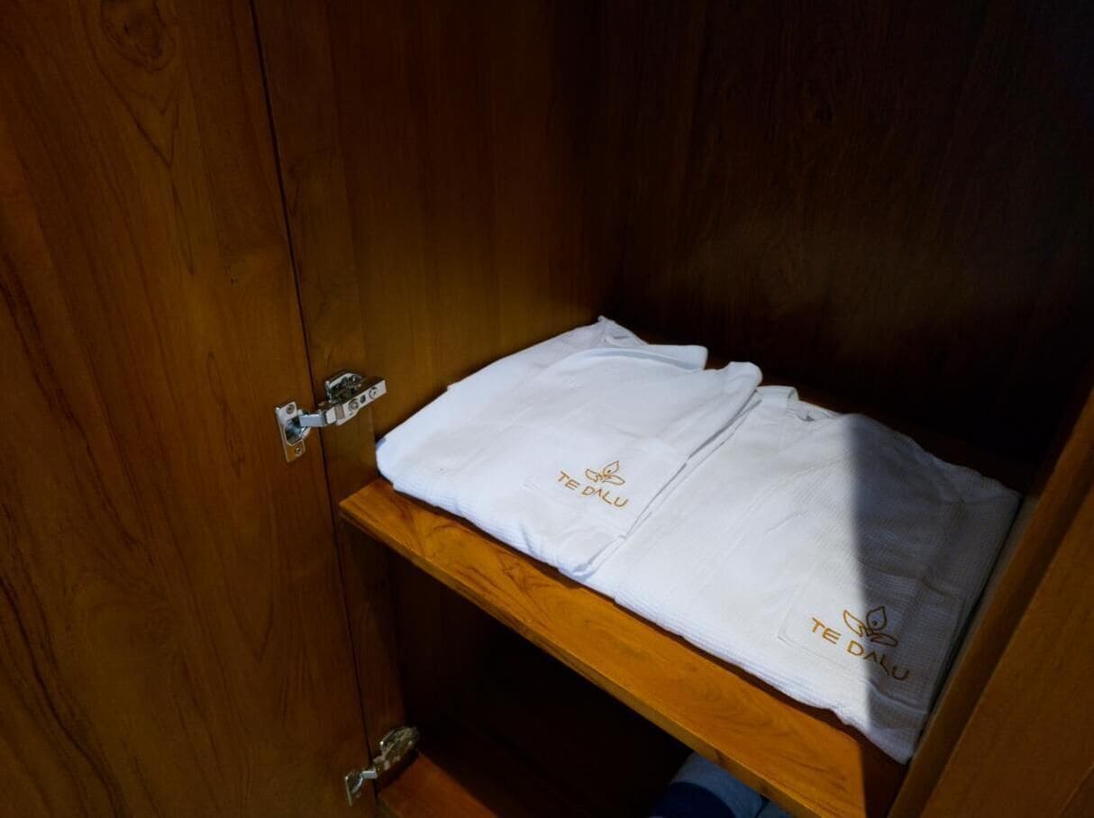 In-room safe, soundproofing, iron/ironing board, free WiFi