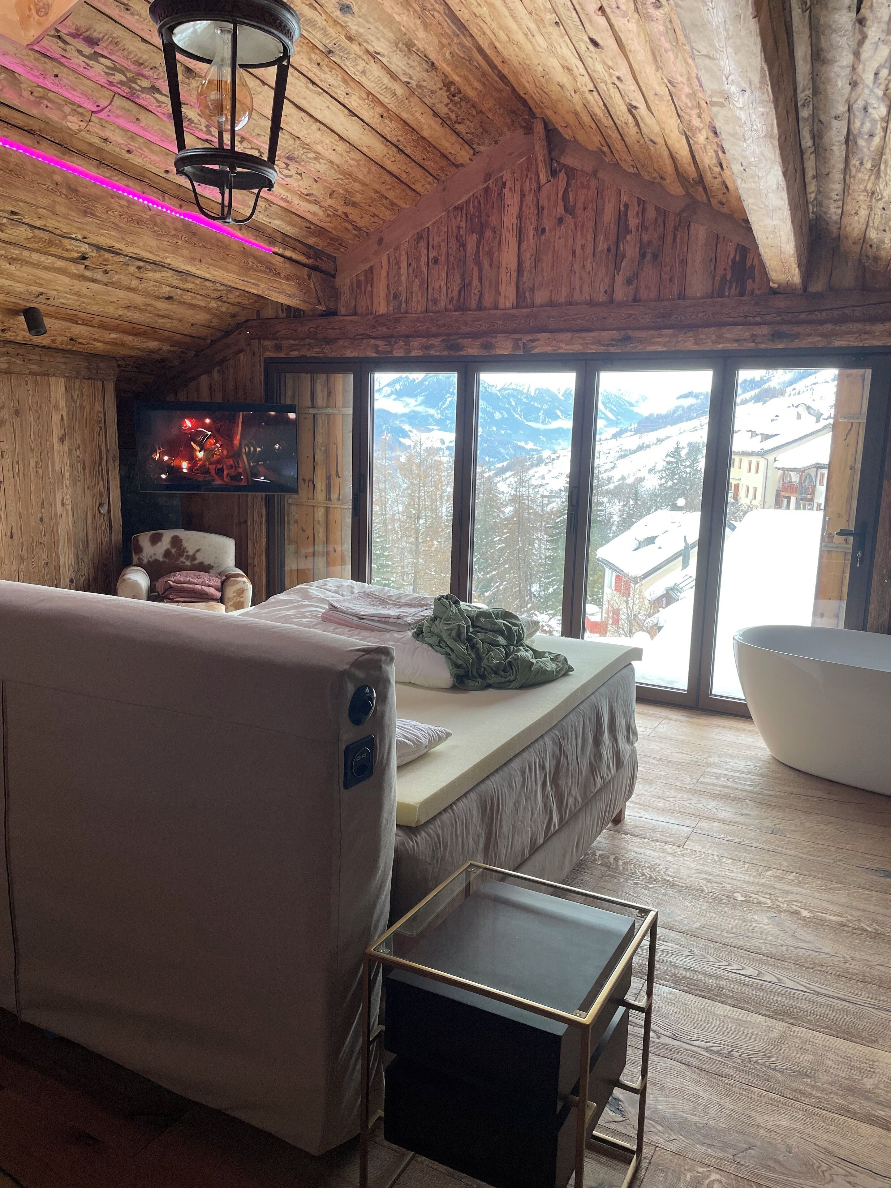 Fer et planche à repasser, Wi-Fi, draps fournis