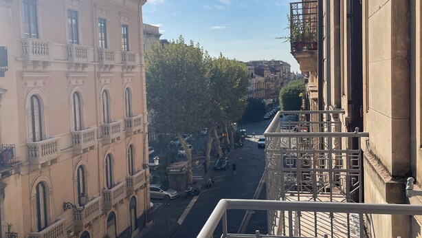 Sınıflandırılmamış resim, 40 üzerinden 1, düğme