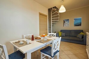 Dining - RIVA SEA APARTMENTS (Castellammare del Golfo)