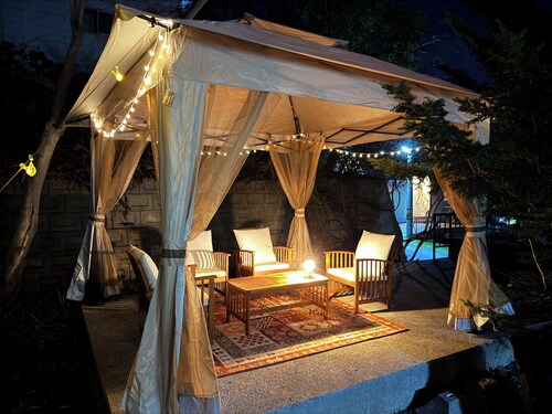 Aoyama House