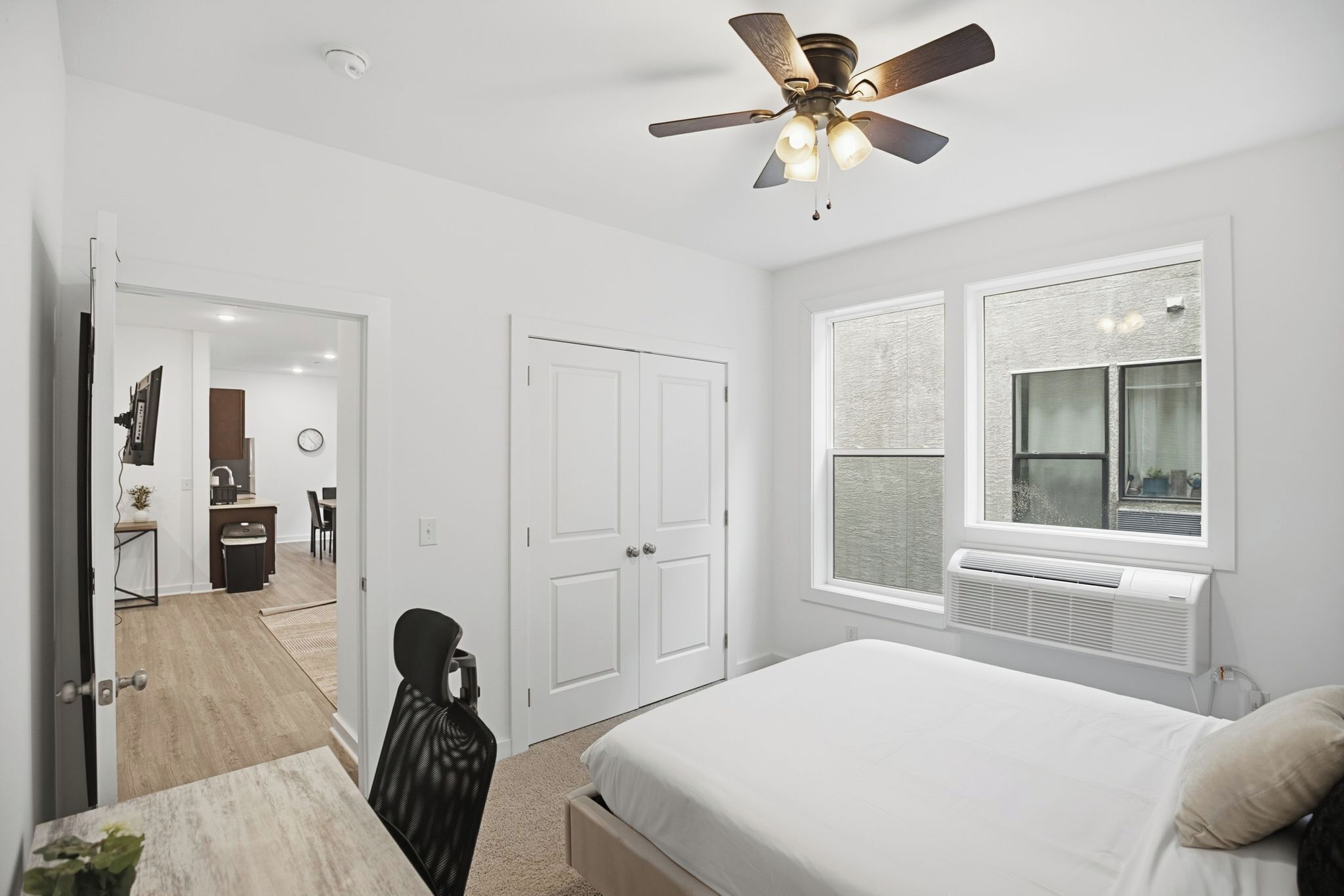 Strykejern/-brett, reiseseng for barn og wi-fi (inkludert)