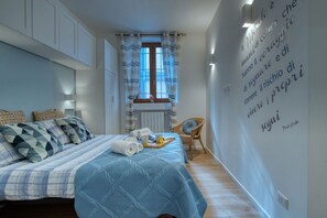 2 bedrooms, iron/ironing board