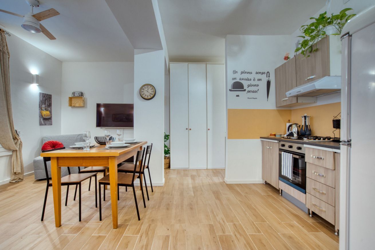 Fridge, microwave