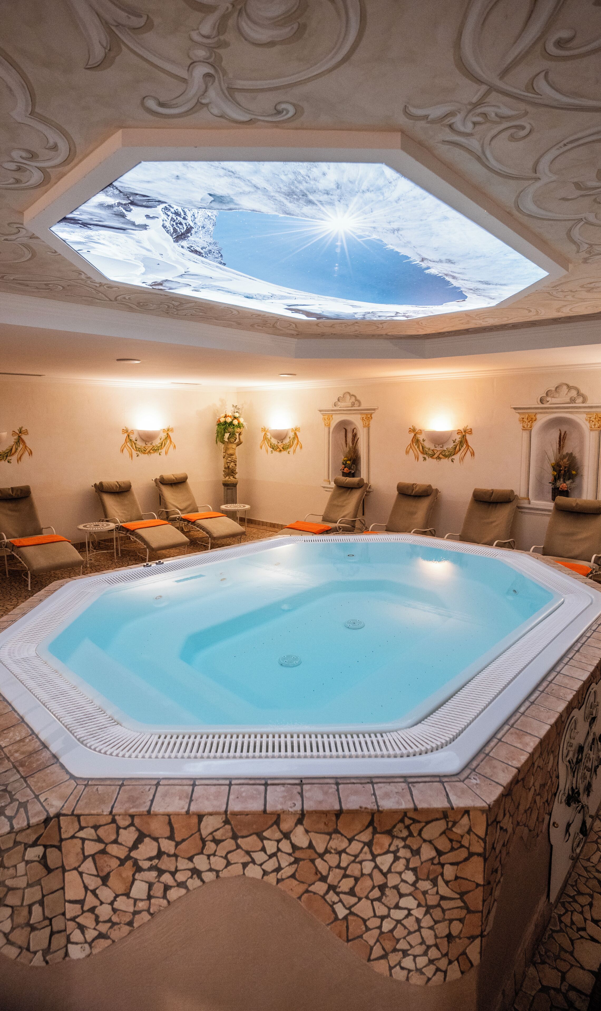 Indoor spa tub