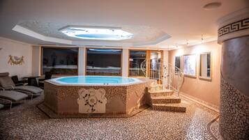 Bain à remous intérieur