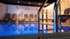 Una piscina techada