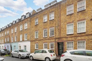 Exterior - Camden 2BR Flat with Spacious Garden for 5 (London)