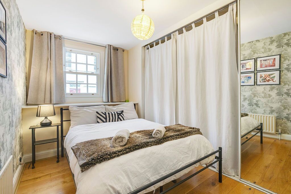 2 多间卧室、免费 WiFi、床单