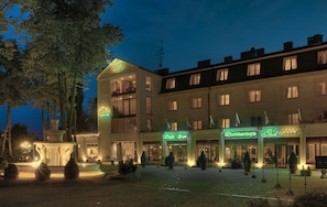 Front of property - Hotel Pietrak (Wągrowiec)