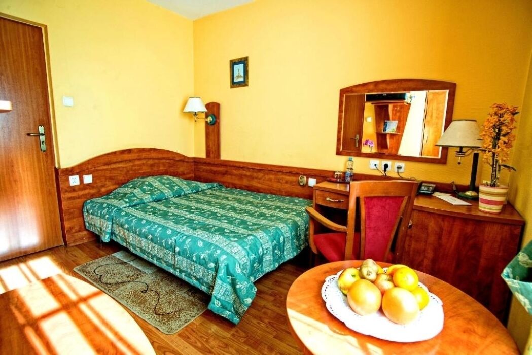 Economy Single Room, Garden View | In-room safe, desk, free WiFi