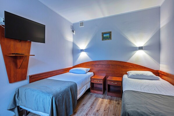 Classic Double or Twin Room, Garden View | In-room safe, desk, free WiFi - Hotel Pietrak (Wągrowiec)