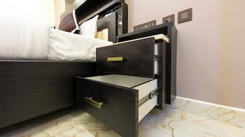 Deluxe Double Room | Living area