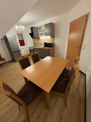 Dining - Apartment 'Westfeld' with Wi-Fi (Bestwig)