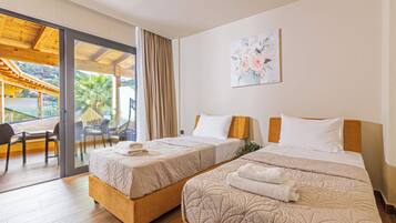 In-room safe, soundproofing, free WiFi