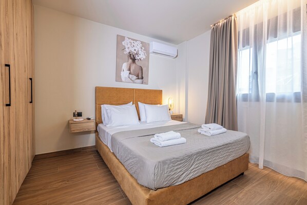 Basic Quadruple Room, Housekeeping, Pool View