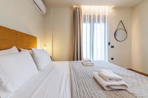 In-room safe, soundproofing, free WiFi - Doce Dioses (Malevizi)
