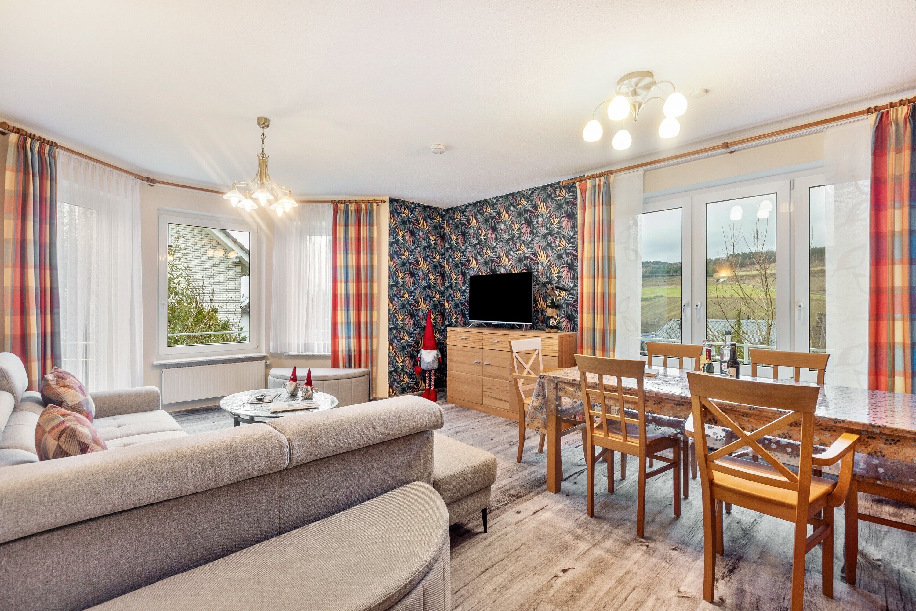 Fernseher, Stereoanlage