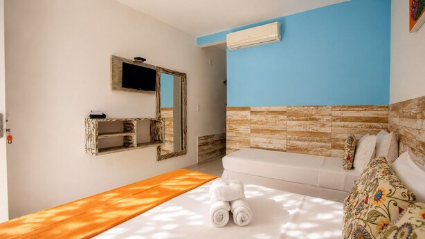 Suite com Varanda, Vista para o jardim e piscina