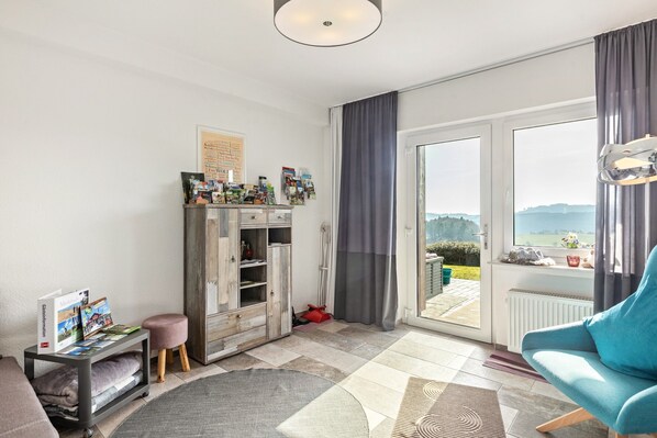 Televisión, reproductor de DVD y estéreo 