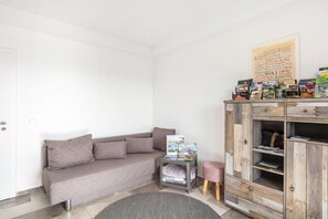 Televisión, reproductor de DVD y estéreo 