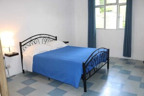 Fer et planche à repasser, Wi-Fi, draps fournis