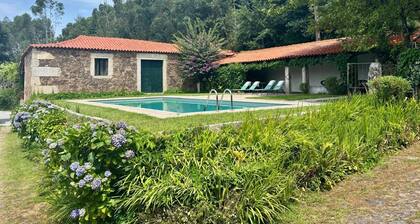 Eira Country House Holiday Home with Mountain View and Pool