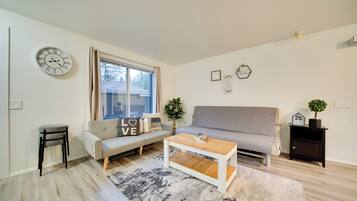 House (2 Bedrooms) | Front of property