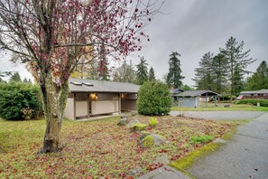 House (2 Bedrooms) | Interior - Eastside Tech Hub Home Base Near I-90 & Factoria! (Bellevue)