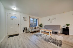 Casa (2 Bedrooms) | Interior