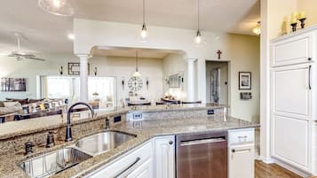 Hus (3 Bedrooms) | Innvendig