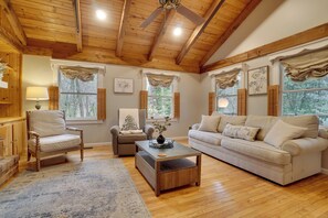 House (2 Bedrooms) | Interior - 5 Forested Acres! Peaceful Retreat 4 Mi to Helen (Sautee Nacoochee)