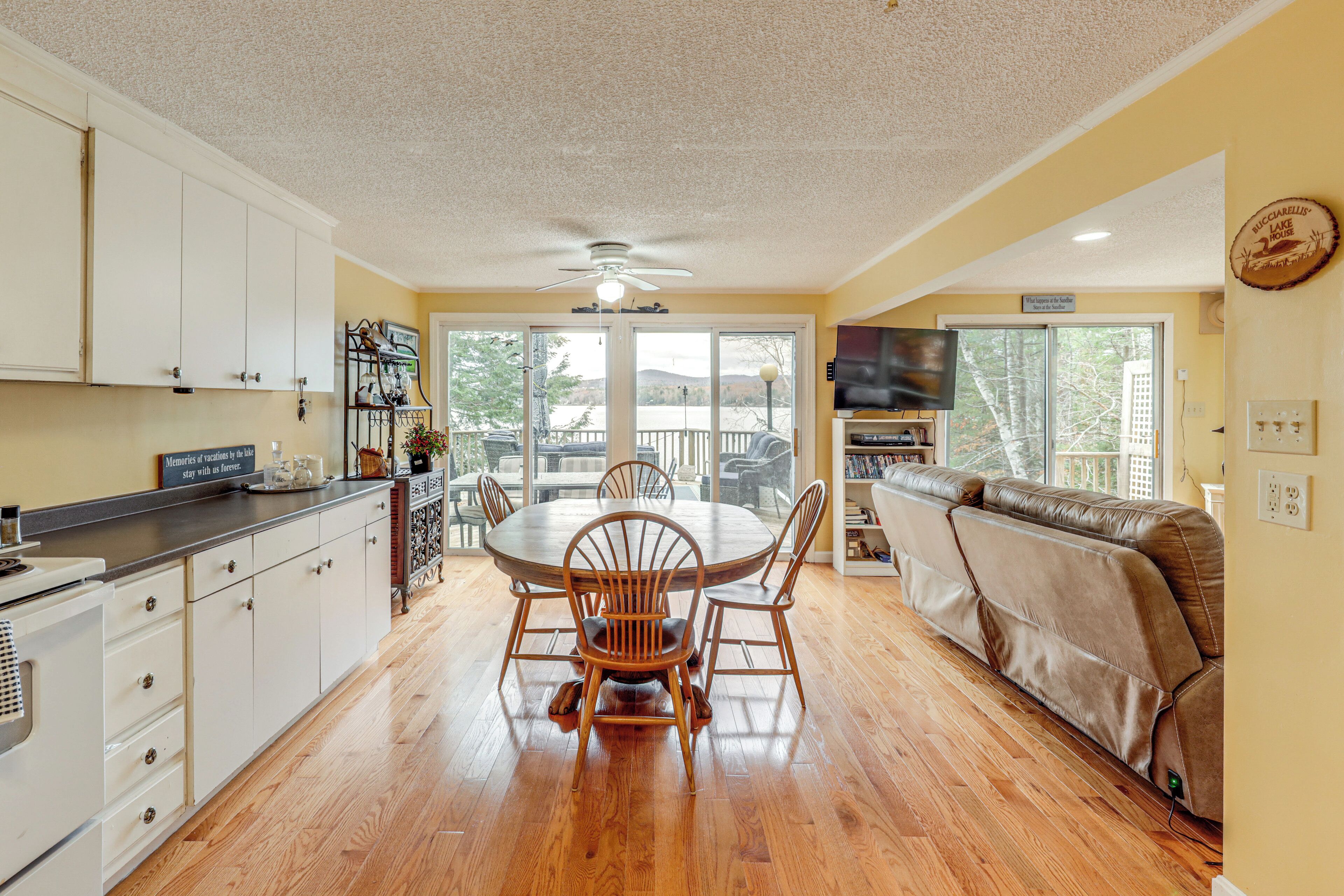 House (2 Bedrooms) | Interior