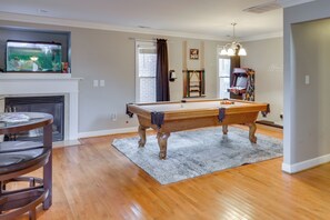 Interior - Centrally Located Hampton Roads Home w/ Game Room! (Portsmouth)