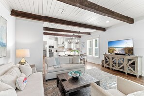 Smart TV, ping pong, offices, computer monitors - Prime Inlet Beach Location | Gulf View, Pool, Hot Tub, Secluded Beach Access! (Inlet Beach)