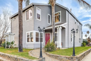 House (5 Bedrooms) | Front of property