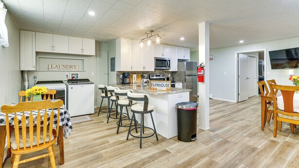 House (3 Bedrooms) | Interior - 3 Acres of Serenity! Countryside Home in Dickinson (Dickinson)
