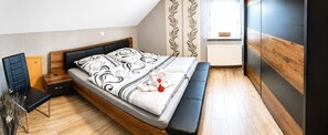 2 Schlafzimmer, WLAN, Bettwäsche