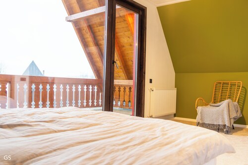 Peaceful 3-bedroom house in adorable Calatele Padure