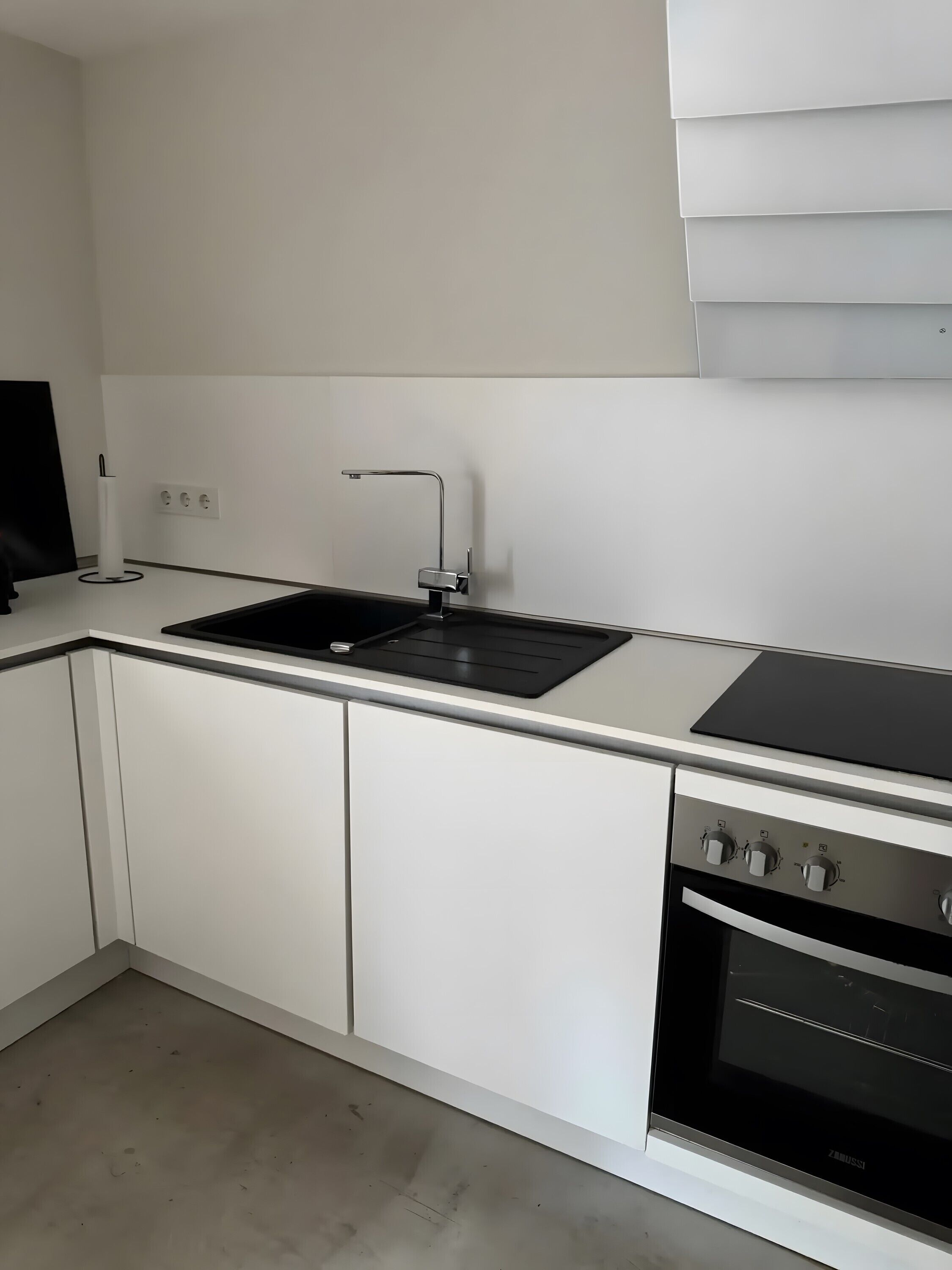 Refrigerador, horno, parrilla de estufa y lavavajillas 