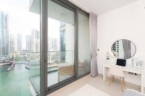 1 bedroom - Modern 1BR at Liv Residence (Dubai)