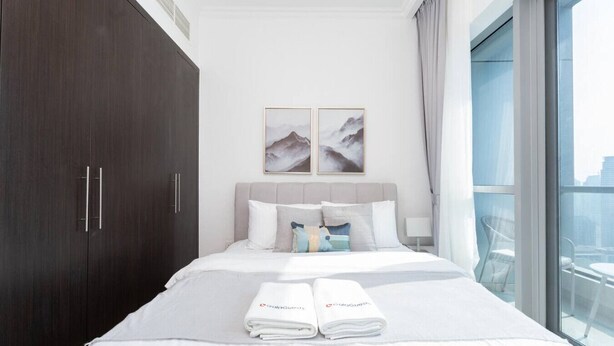 Ảnh chưa phân loại, 1 trong số 26 ảnh, nút